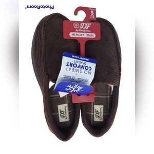 Dearforms Memory Foam Brown Men's Slippers Size 7-8 NWT